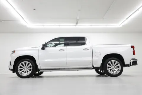 Another view of 2022 Chevrolet Silverado 1500 LTD High Country for sale in Clinton, MO at Jim Falk Motors