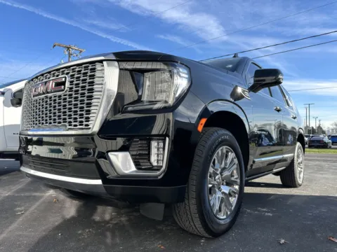 Black 2023 GMC Yukon Denali for sale in Clinton, MO