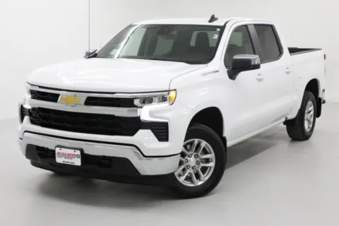 More photos of 2024 Chevrolet Silverado 1500 LT at Jim Falk Motors, MO
