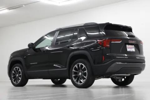 More photos of 2026 GMC Terrain AWD Elevation at Jim Falk Motors, MO