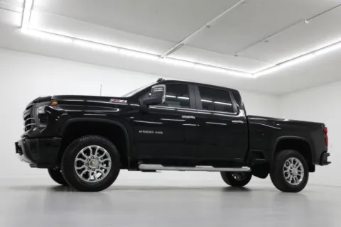 Photos of 2025 Chevrolet Silverado 2500HD LT for sale in Clinton, MO at Jim Falk Motors