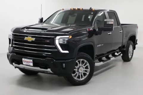 More photos of 2025 Chevrolet Silverado 2500HD LT at Jim Falk Motors, MO