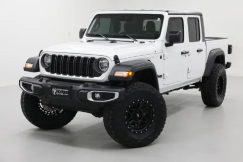 More photos of 2025 Jeep Gladiator Sport S at Jim Falk Motors, MO