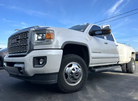 White 2019 GMC Sierra 3500HD Denali for sale in Clinton, MO