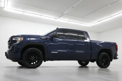 Photos of 2020 GMC Sierra 1500 Elevation for sale in Clinton, MO at Jim Falk Motors