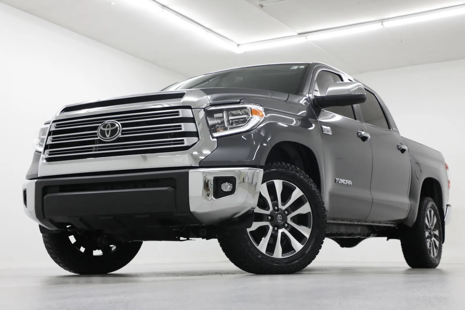 2021 Toyota Tundra Limited's photo
