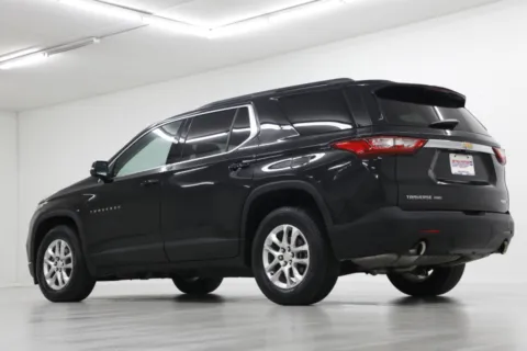 More photos of 2021 Chevrolet Traverse LT Cloth at Jim Falk Motors, MO