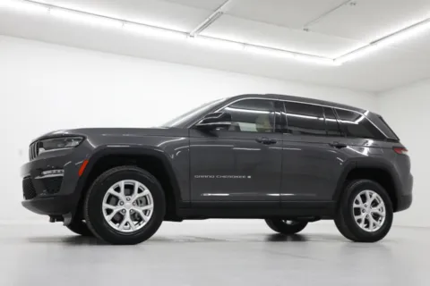 Photos of 2023 Jeep Grand Cherokee Limited for sale in Clinton, MO at Jim Falk Motors