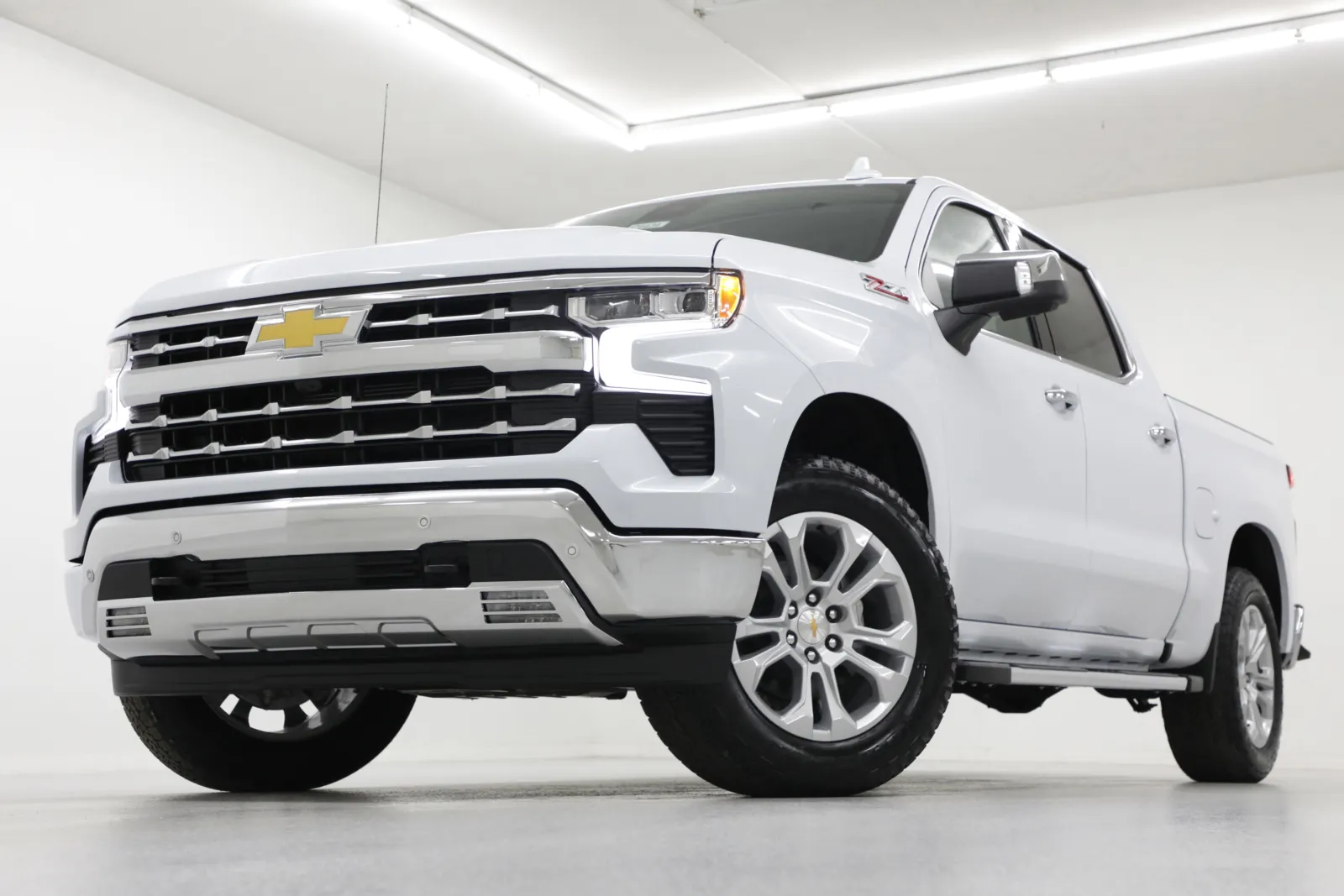 2026 Chevrolet Silverado 1500 LTZ's photo