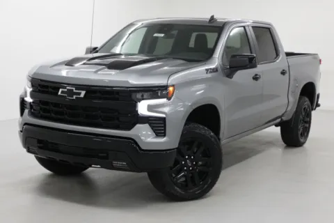 More photos of 2026 Chevrolet Silverado 1500 LT Trail Boss at Jim Falk Motors, MO