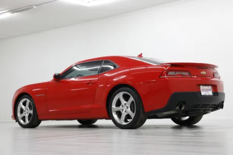 More photos of 2015 Chevrolet Camaro SS at Jim Falk Motors, MO