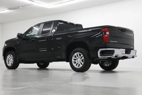 More photos of 2026 Chevrolet Silverado 1500 LT at Jim Falk Motors, MO