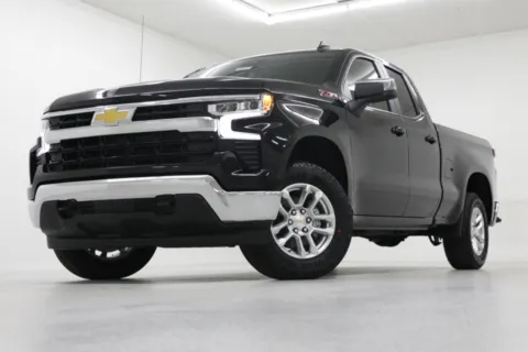 Black 2026 Chevrolet Silverado 1500 LT for sale in Clinton, MO