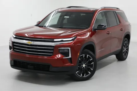 More photos of 2026 Chevrolet Traverse AWD LT at Jim Falk Motors, MO