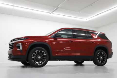 Photos of 2026 Chevrolet Traverse AWD LT for sale in Clinton, MO at Jim Falk Motors