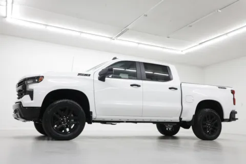 Photos of 2026 Chevrolet Silverado 1500 LT Trail Boss for sale in Clinton, MO at Jim Falk Motors