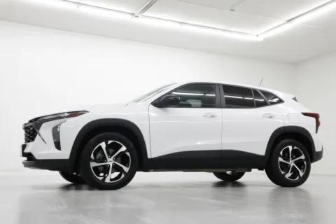 Photos of 2024 Chevrolet Trax 1RS for sale in Clinton, MO at Jim Falk Motors