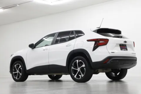 More photos of 2024 Chevrolet Trax 1RS at Jim Falk Motors, MO