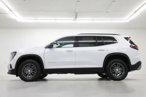 Another view of 2026 GMC Acadia AWD Elevation for sale in Clinton, MO at Jim Falk Motors