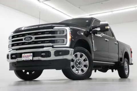 Black 2023 Ford Super Duty F-250 SRW LARIAT for sale in Clinton, MO
