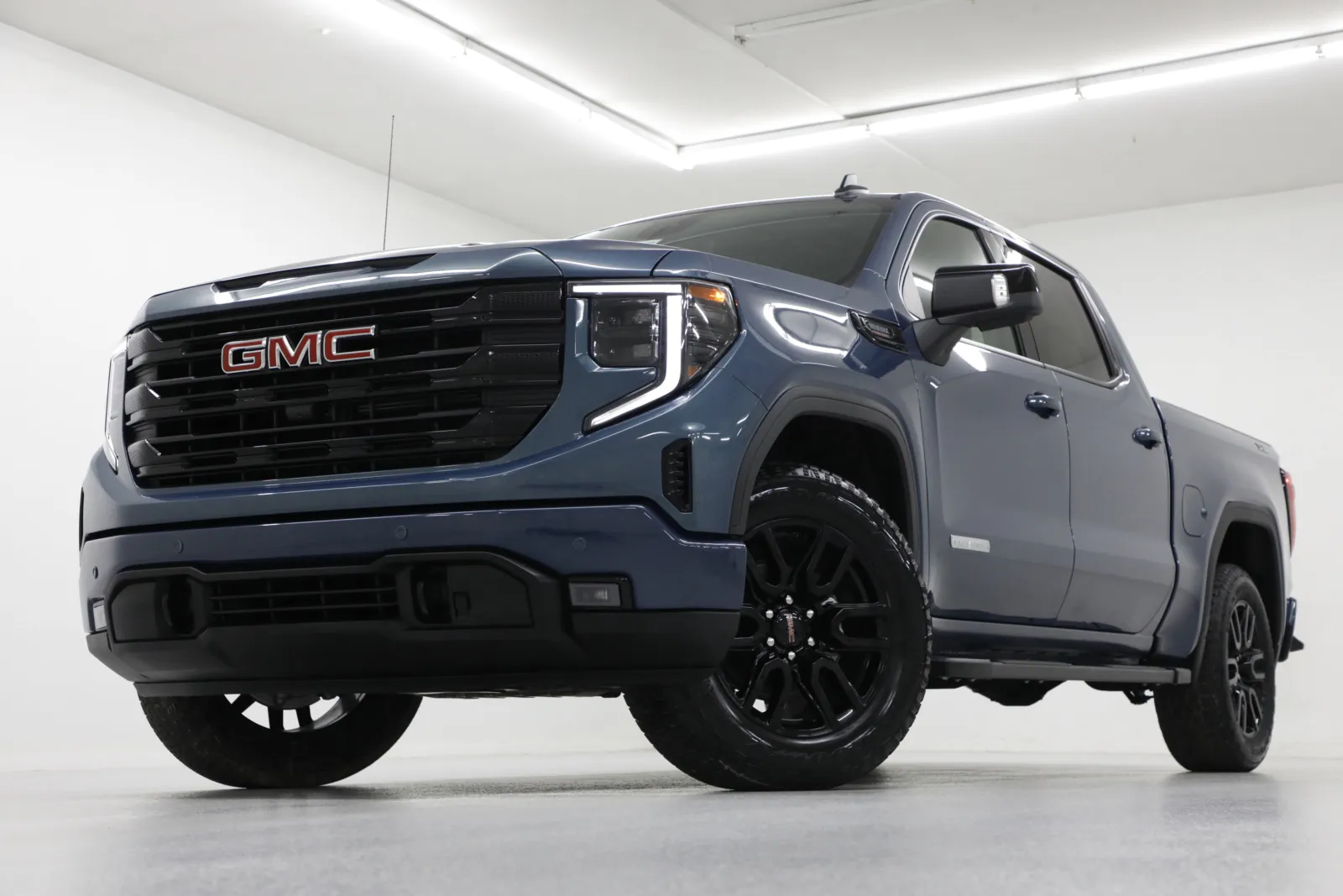 2026 GMC Sierra 1500 Elevation's photo