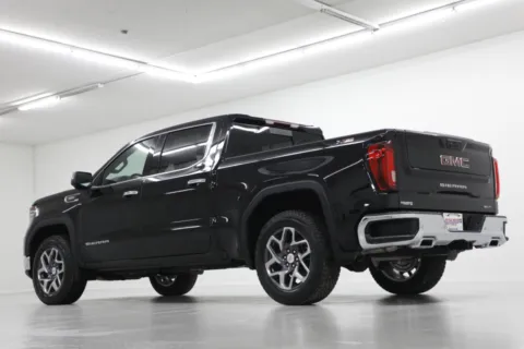 More photos of 2026 GMC Sierra 1500 SLT at Jim Falk Motors, MO
