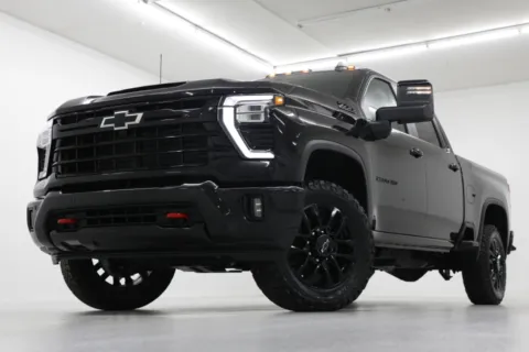 Black 2026 Chevrolet Silverado 2500HD LT for sale in Clinton, MO