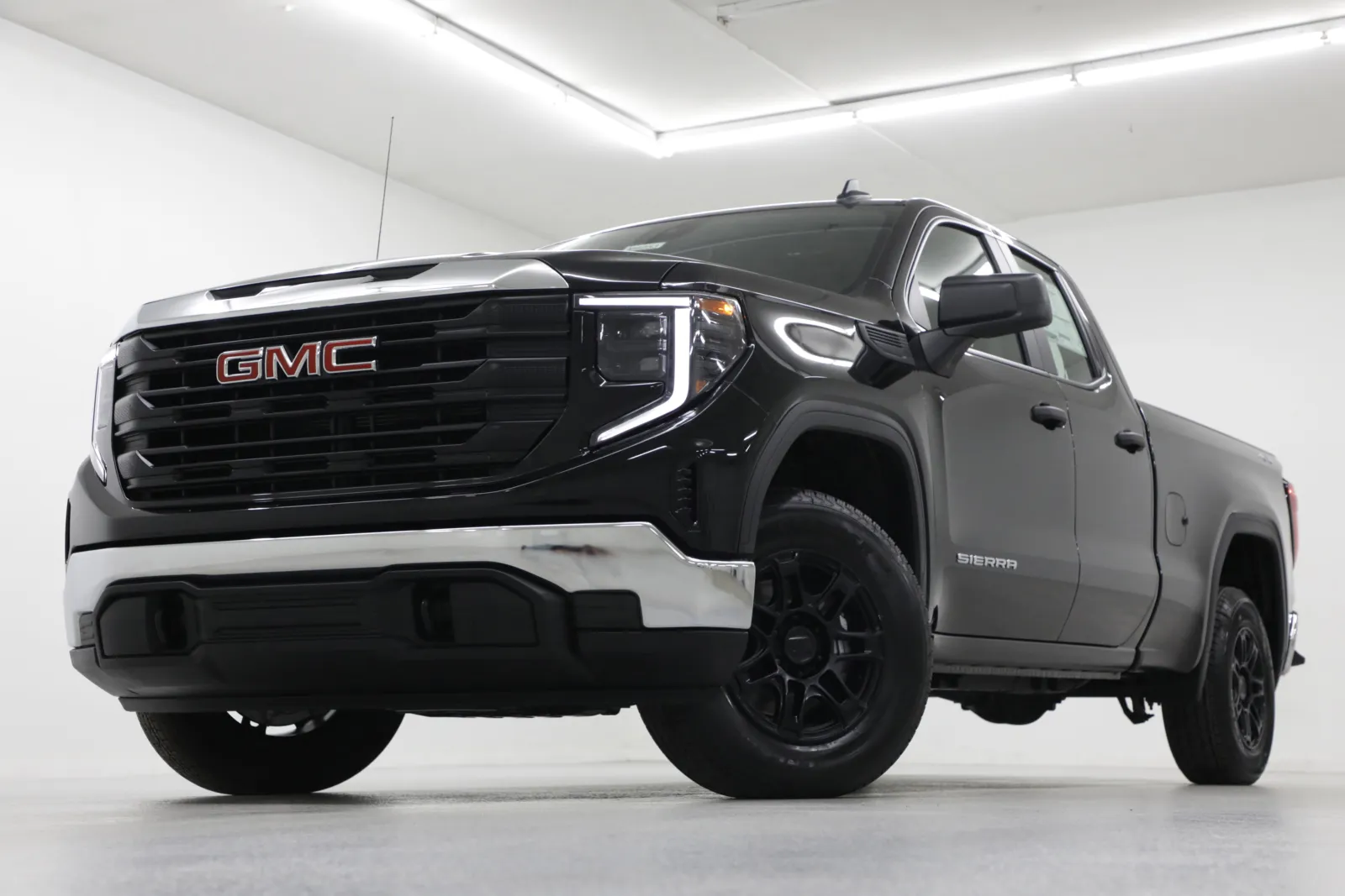 Black 2026 GMC Sierra 1500 Pro for sale in Clinton, MO