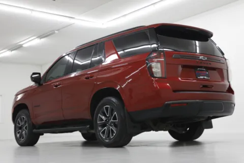 More photos of 2021 Chevrolet Tahoe Z71 at Jim Falk Motors, MO