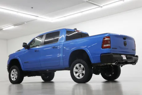 More photos of 2022 Ram 1500 Laramie at Jim Falk Motors, MO