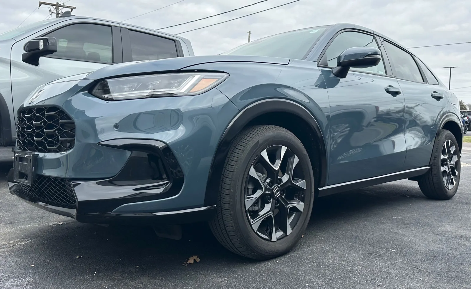 2026 Honda HR-V EX-L's photo