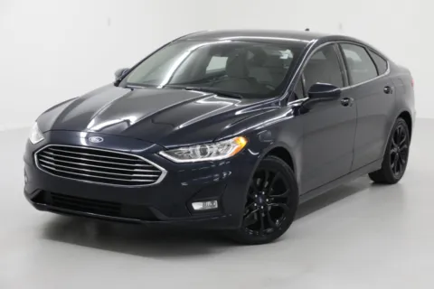 More photos of 2020 Ford Fusion SE at Jim Falk Motors, MO