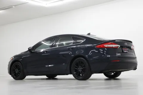 More photos of 2020 Ford Fusion SE at Jim Falk Motors, MO