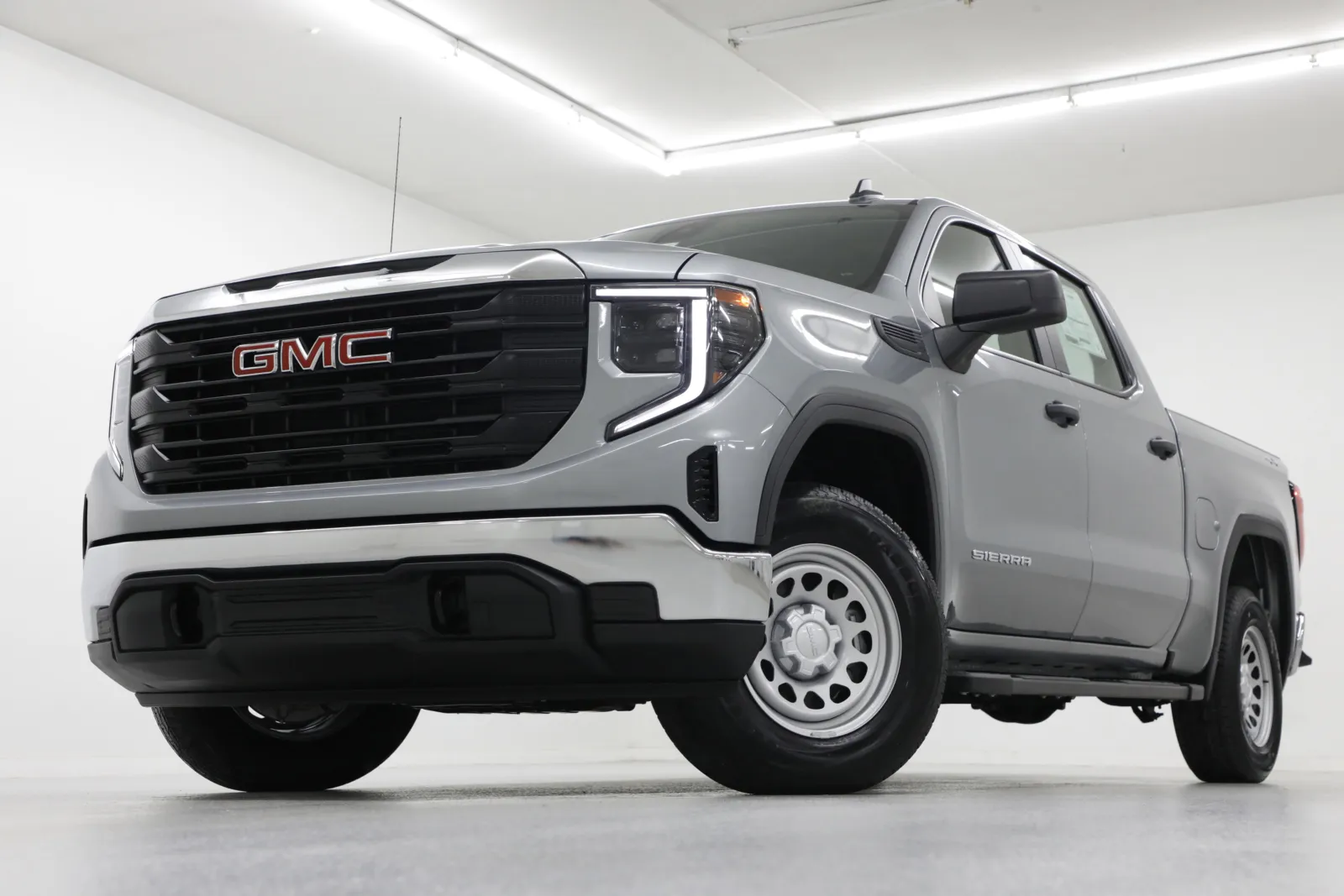 2026 GMC Sierra 1500 Pro's photo