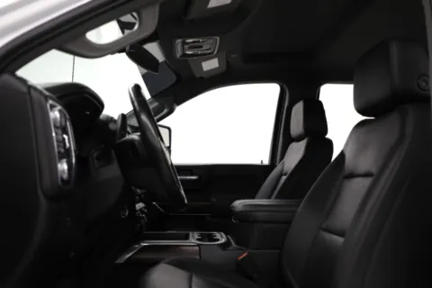 More photos of 2023 GMC Sierra 2500HD SLT at Jim Falk Motors, MO