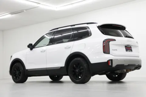 More photos of 2023 Kia Telluride SX at Jim Falk Motors, MO