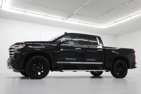 Photos of 2022 Chevrolet Silverado 1500 High Country for sale in Clinton, MO at Jim Falk Motors