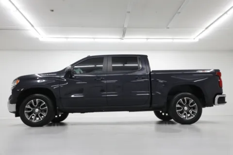 Another view of 2022 Chevrolet Silverado 1500 LT for sale in Clinton, MO at Jim Falk Motors