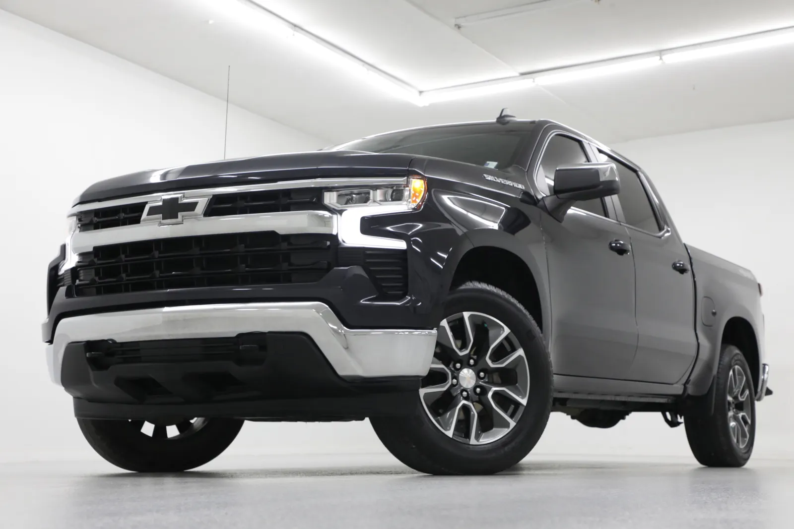 2022 Chevrolet Silverado 1500 LT's photo