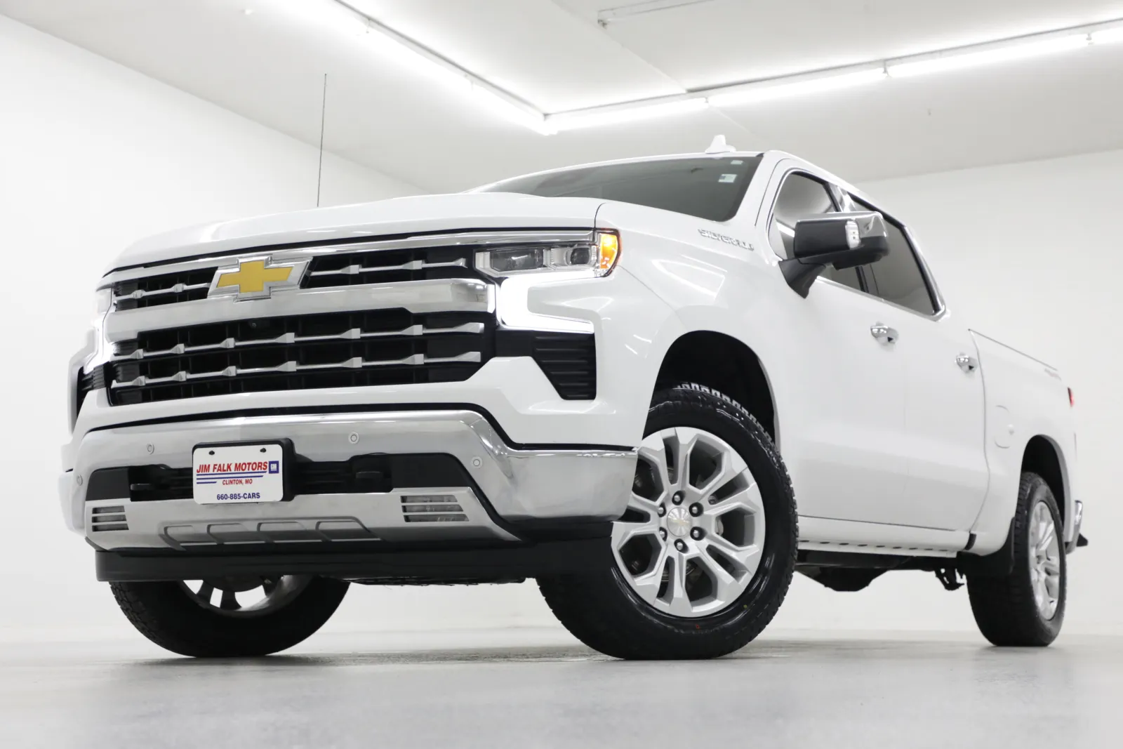 2023 Chevrolet Silverado 1500 LTZ's photo