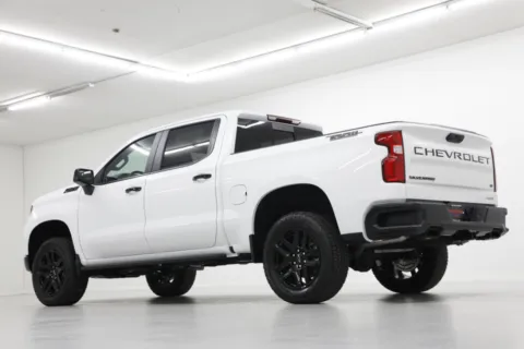 More photos of 2026 Chevrolet Silverado 1500 LT Trail Boss at Jim Falk Motors, MO