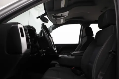 More photos of 2017 GMC Sierra 1500 SLE at Jim Falk Motors, MO