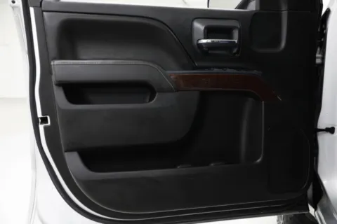 Photos of 2017 GMC Sierra 1500 SLE for sale in Clinton, MO at Jim Falk Motors