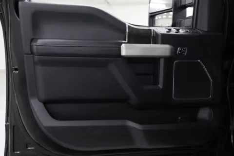 Photos of 2021 Ford Super Duty F-250 SRW LARIAT for sale in Clinton, MO at Jim Falk Motors