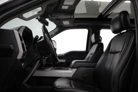 More photos of 2021 Ford Super Duty F-250 SRW LARIAT at Jim Falk Motors, MO