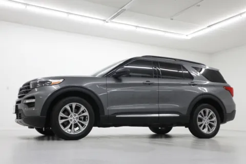 Photos of 2023 Ford Explorer XLT for sale in Clinton, MO at Jim Falk Motors