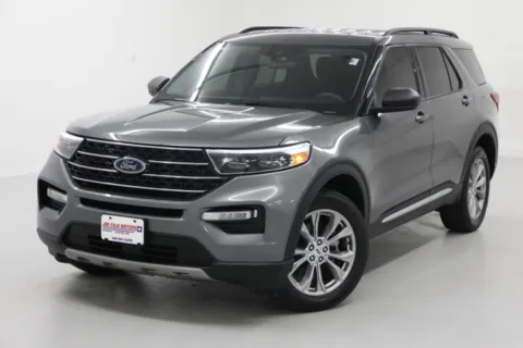 More photos of 2023 Ford Explorer XLT at Jim Falk Motors, MO