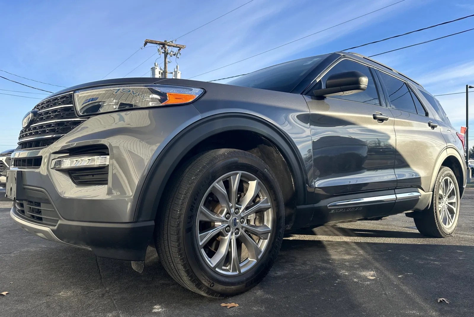 2023 Ford Explorer XLT's photo