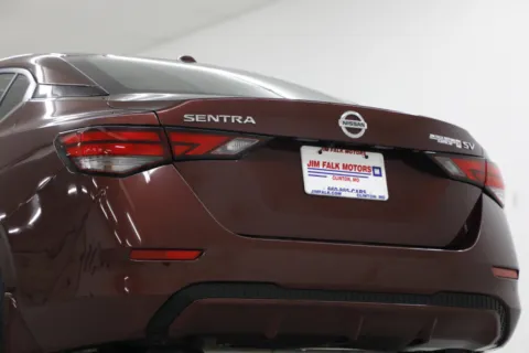 More photos of 2021 Nissan Sentra SV at Jim Falk Motors, MO