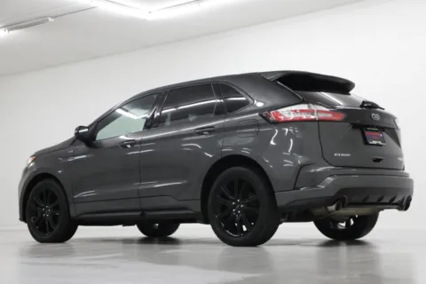More photos of 2020 Ford Edge ST Line at Jim Falk Motors, MO